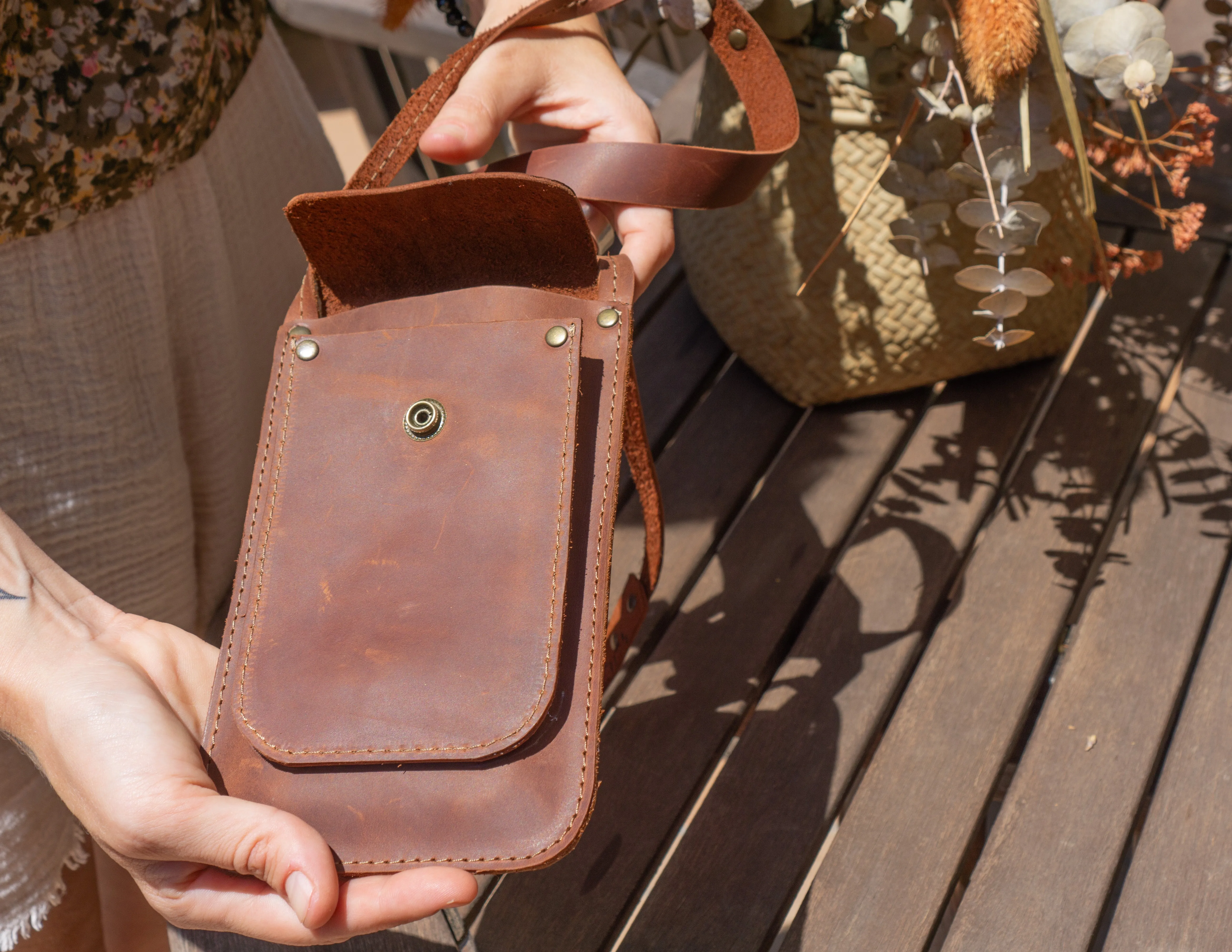 Artisan leather phone bag | Crossbody pouch women's