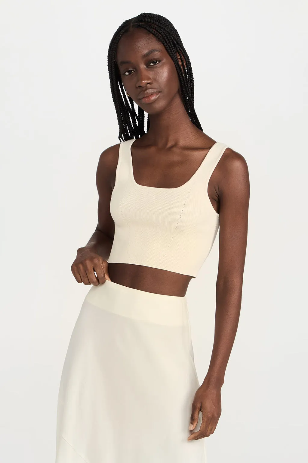 ILIA STRETCH CROP TOP IN CREAM