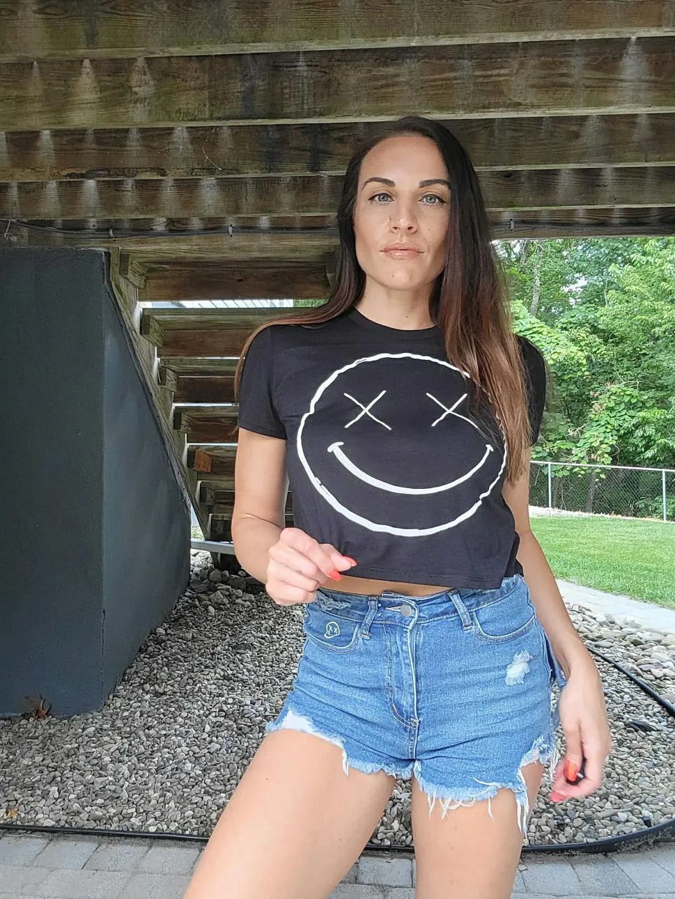 Ladies "OG Smile" Flowy Crop Tee