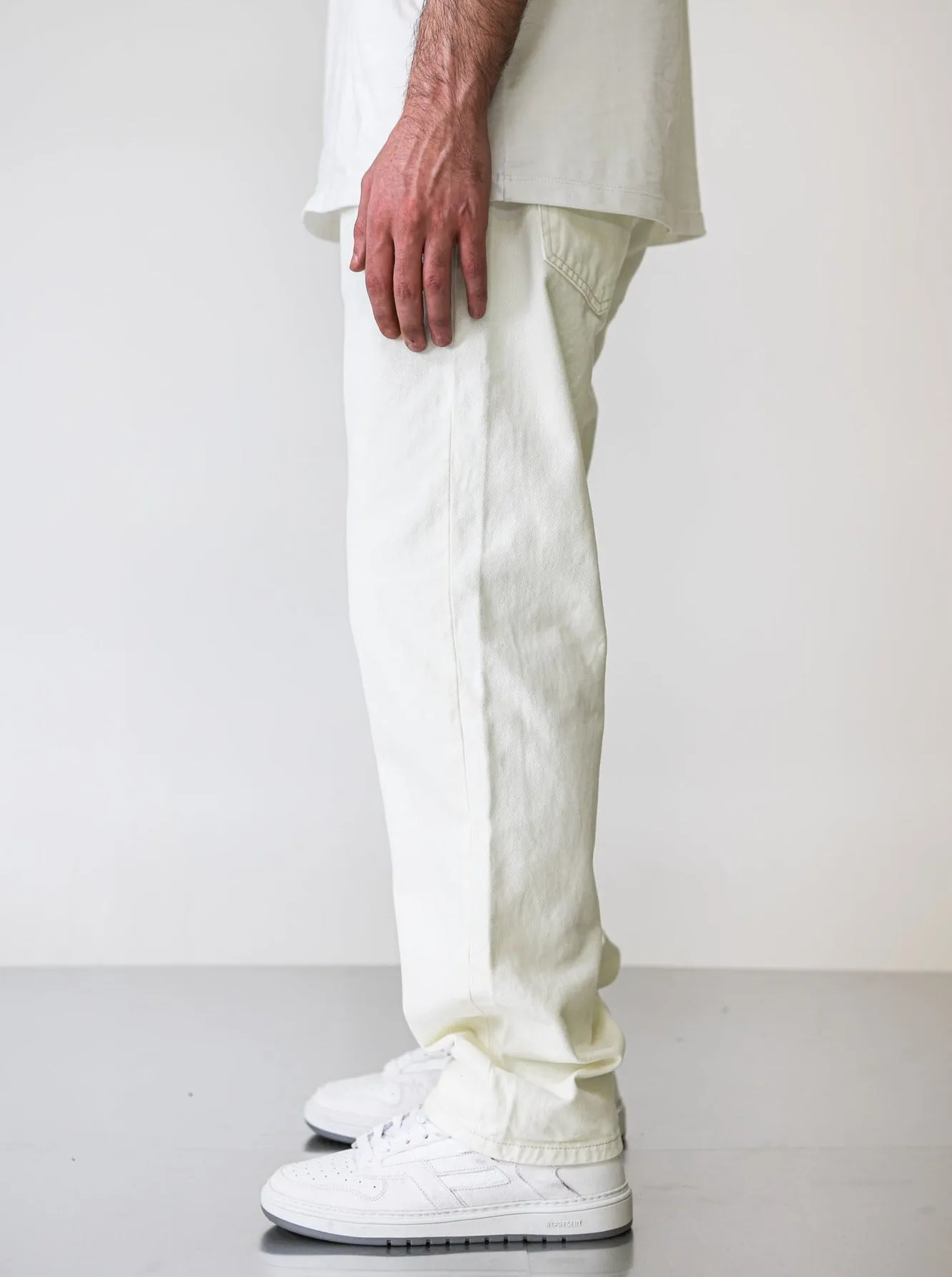 Premium Wide Fit Basic Off-White Denim