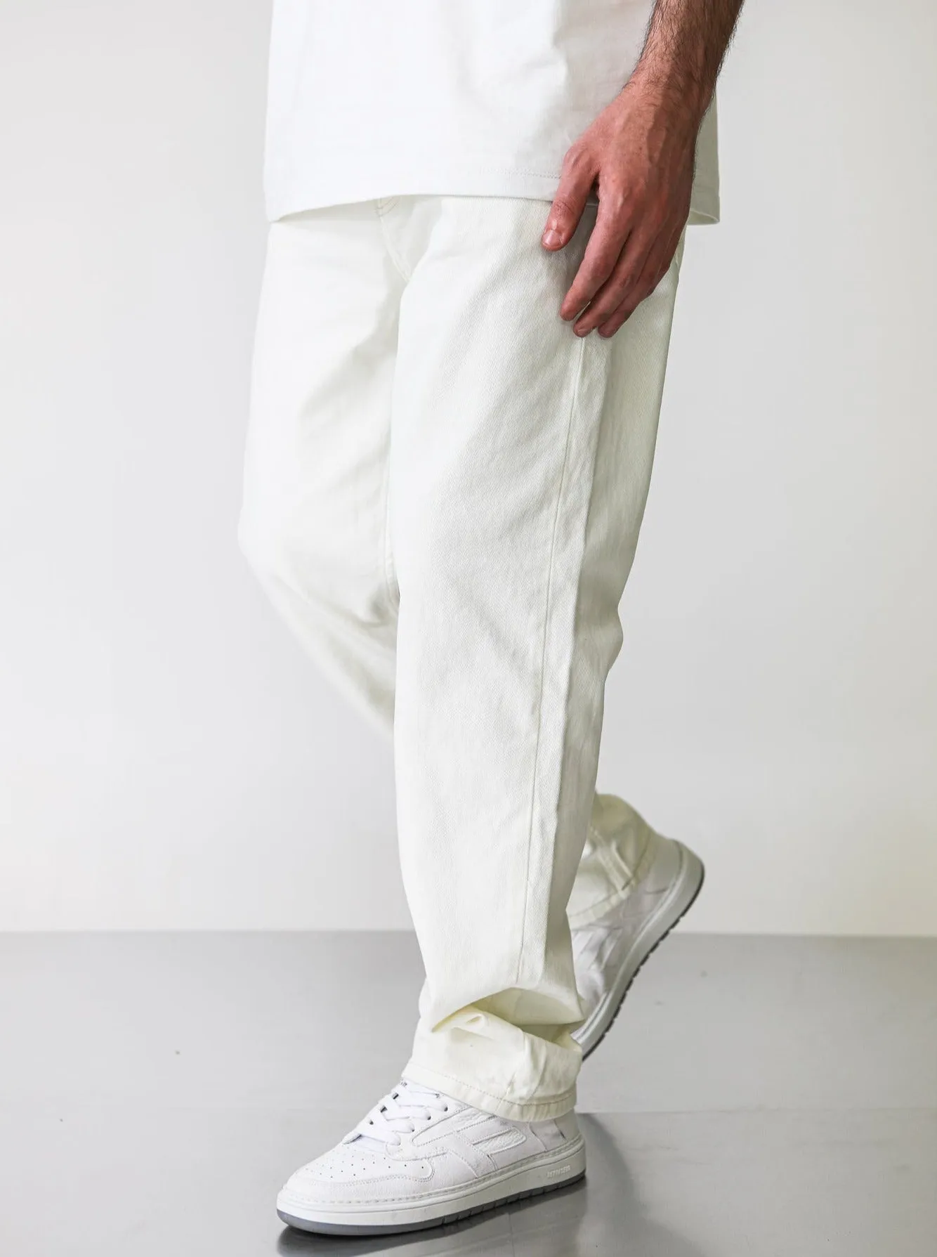 Premium Wide Fit Basic Off-White Denim